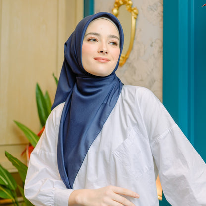 Shafira Esther Plain Scarf | Hijab | Jilbab Segiempat | Paris Premium