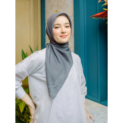 Shafira Esther Plain Scarf | Hijab | Jilbab Segiempat | Paris Premium