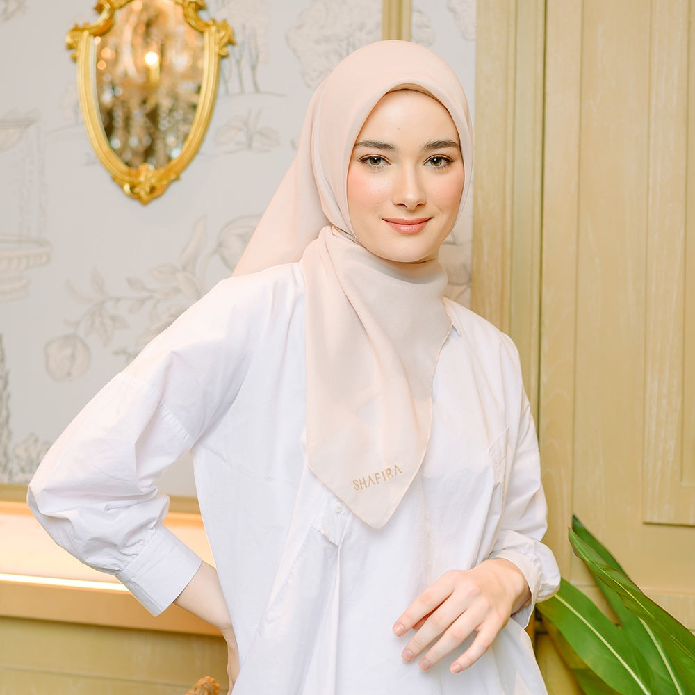 Shafira Esther Plain Scarf | Hijab | Jilbab Segiempat | Paris Premium