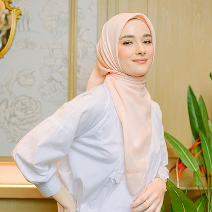 Shafira Esther Plain Scarf | Hijab | Jilbab Segiempat | Paris Premium