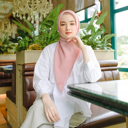 Shafira Esther Plain Scarf | Hijab | Jilbab Segiempat | Paris Premium