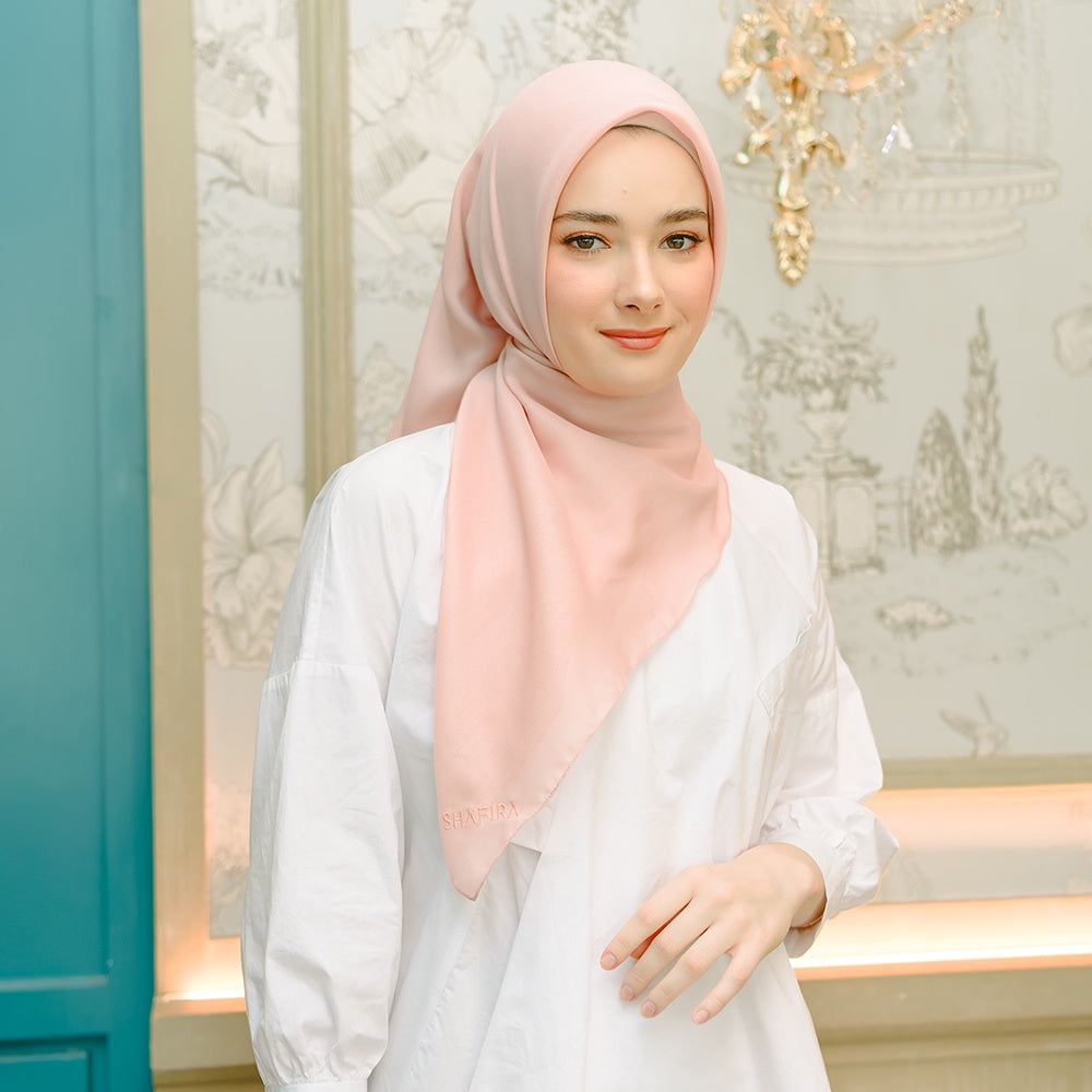 Shafira Esther Plain Scarf | Hijab | Jilbab Segiempat | Paris Premium