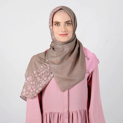 Jazlyn Scarf | Hijab | Jilbab Segiempat